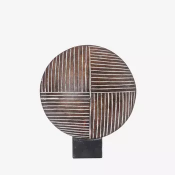 Shield Quadrant Скульптура