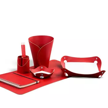 Studio Red Набор для рабочего стола