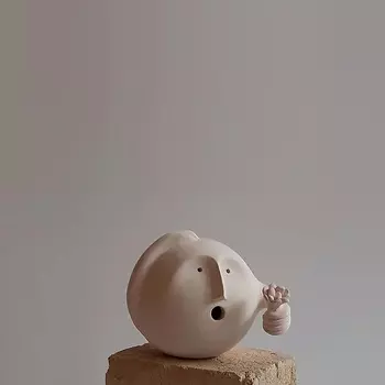 Well Wisher Clayhead Скульптура