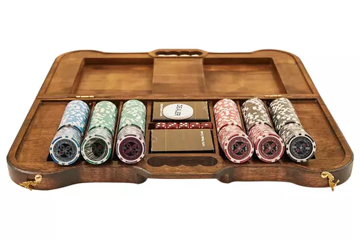 Набор для покера Ultimate на 300 фишек в резном кейсе