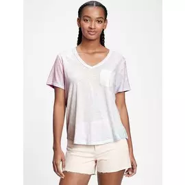 Футболка с V-образным вырезом