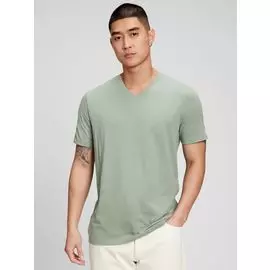 Футболка с V-образным вырезом