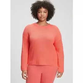 Свитер с круглым вырезом