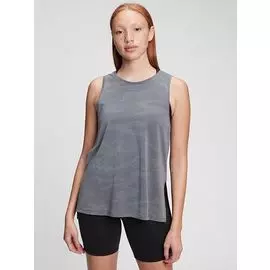 Топ из коллекции GapFit