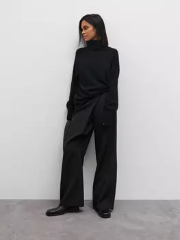 Брюки Теона на запах