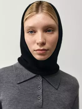 Капор из шерсти