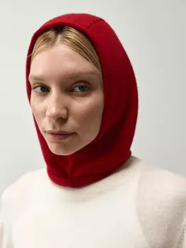 Капор из шерсти