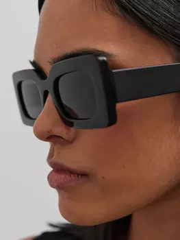 Очки квадратные