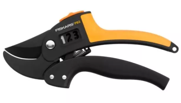 Fiskars PowerStep P83 111670, Секатор с храповым механизмом