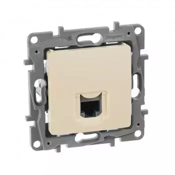 Механизм компьютерной розетки Legrand Etika 672341 RJ45 5е UTP одноместная слоновая кость