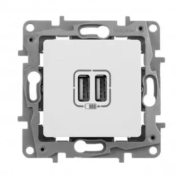 Механизм USB розетки Legrand Etika 672294 двойная белый