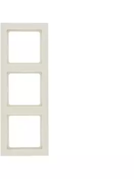 Рамка тройная Berker Q.3. слоновая кость с эффектом бархата 10136092