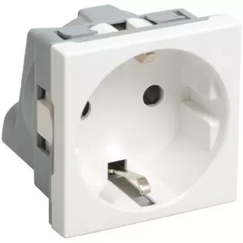 Розетка в кабель-канал с заземлением IEK со шторками белый РКС-20-30-П-К ПРАЙМЕР