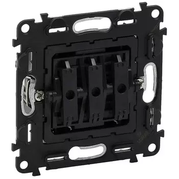 Выключатель встраиваемый LeGrand Valena In'matic 752003 трехклавишный серый