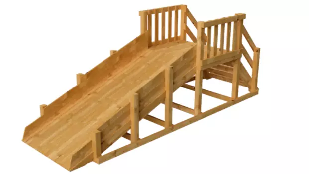 Зимняя деревянная заливная горка "Выше всех" Ледянка, пропитка каштан