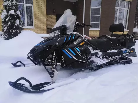 Снегоход РУССКАЯ МЕХАНИКА VECTOR 551 Б/У