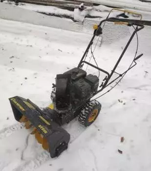 Снегоуборщик ЧЕМПИОН ST556 Б/У