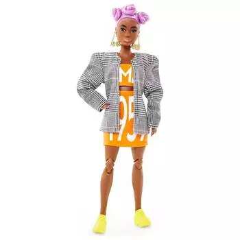 Barbie Коллекционная кукла темнокожая в пиджаке, 29 см