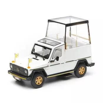 Bburago Коллекционная машинка 1:43 "Mercedes Benz PAPA Mobile", 18-31018, белый