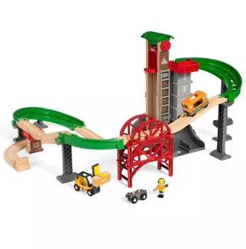 Brio Игровой набор "Ж/д Логистическая станция с лифтом"