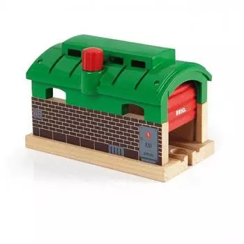 Brio Железнодорожное депо с механизмом подъема/опускания двери