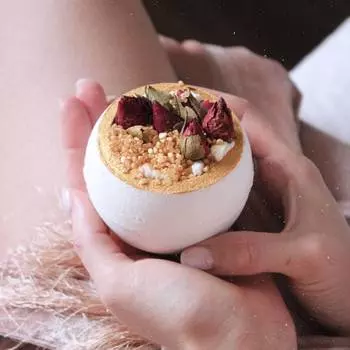 Leosilverhome Бомбочка для ванны «Пудровый рай», 220 г