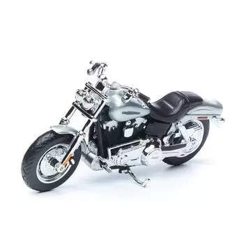 Maisto мотоцикл 1:18 Harley Davidson 2009 FXDFSE CVO Fat Bob, серебро