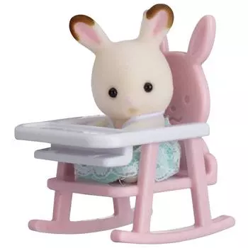 Набор Sylvanian Families Младенец в сундучке "Кролик в стульчике"
