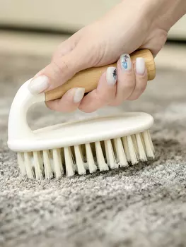 Щетка с жестким ворсом (скраббер )