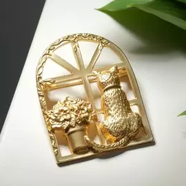 Брошь