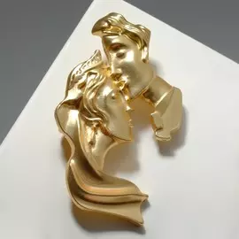 Брошь