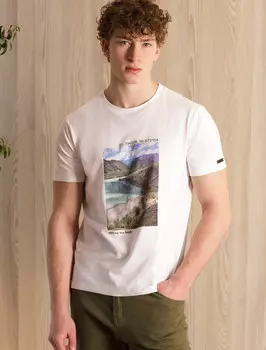 Футболка