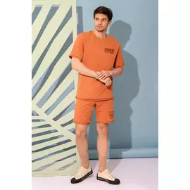 Костюм