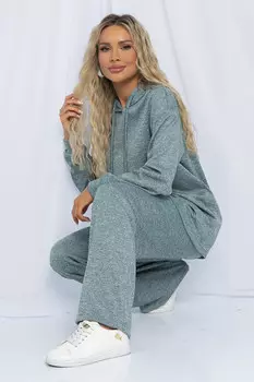 Костюм