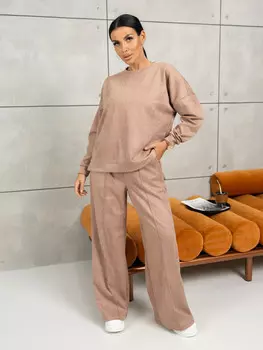 Костюм