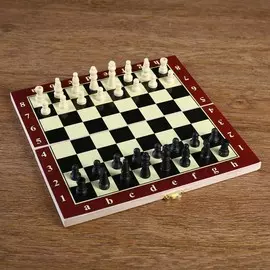 Классические деревянные шахматы