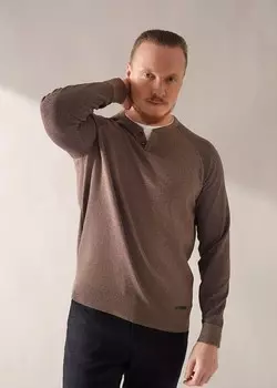 Свитер
