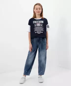 Джинсы силуэта Mom-fit с потертостями, заминами и повреждениями синие Gulliver (140)