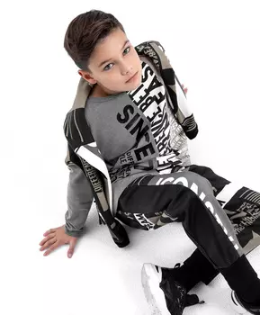 Футболка с длинным рукавом в стиле колорблок Gulliver