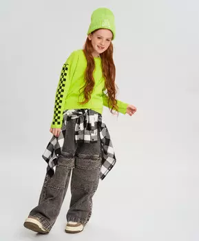 Лонгслив салатовый с принтом для девочки Button Blue