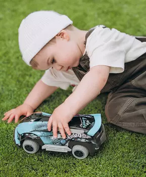 Машинка КАНОЭ на пульте управления KOO