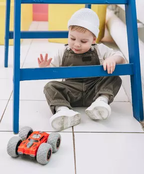 Машинка КИМИ на пульте управления KOO