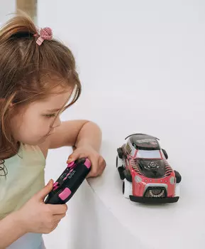 Машинка КОХАНА на пульте управления KOO