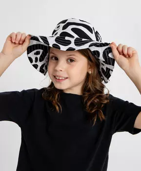 Панама с принтом чёрно-белая для девочки Button Blue