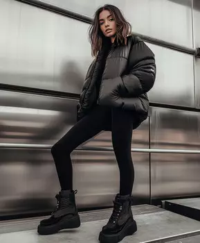 Пуховик стеганый оверсайз для женщины черный Jumkey