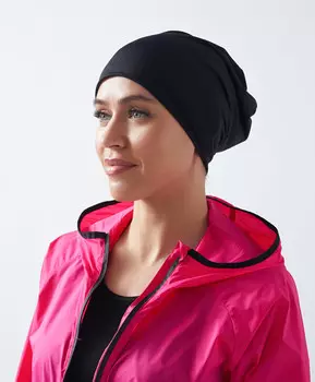 Шапка спортивная для женщины черная Jumkey