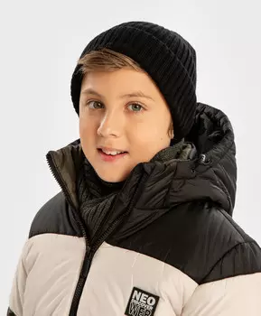 Шапка вязаная с отворотом черная детская Button Blue