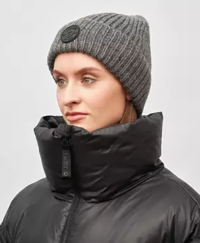 Шапка вязаная с подворотом для женщины серая Jumkey (54-58)