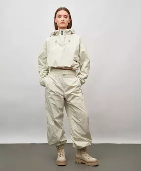 Ветровка укороченная непромокаемая с капюшоном для женщины молочная Jumkey (XL)