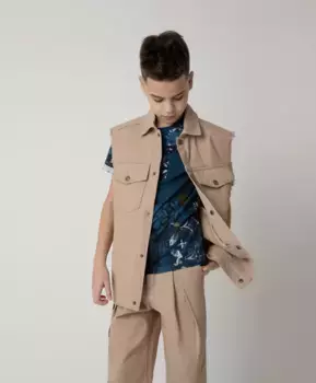 Жилет бежевый с карманами Gulliver (146)